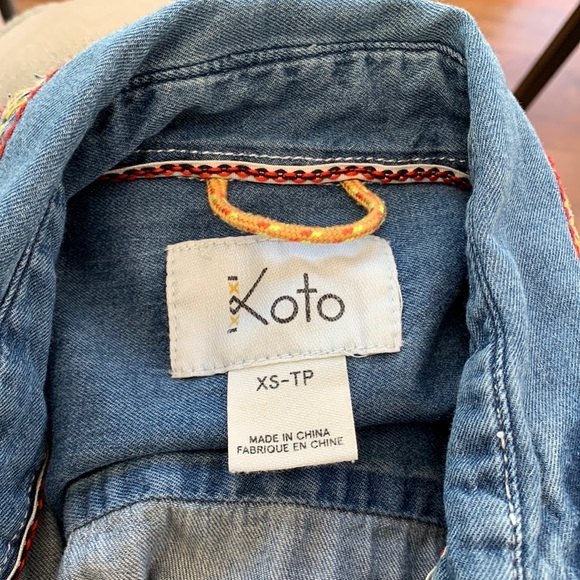 Urban Outfitters Koto Chambray denim western embroidered button shirt boho Top - Picture 3 of 11